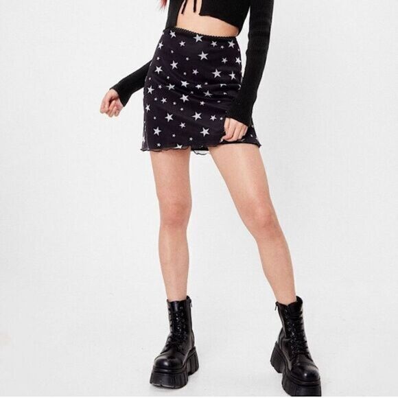 NASTY GAL BLACK MINI SKIRT - Picture 1 of 13